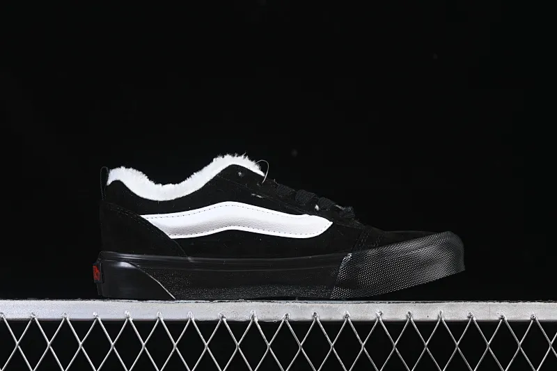 All categories Vans Vans series Vans Low Vans low-top Vans Knu Skool Vans plus velvet low-top casual skateboard shoes VN0009QCBMA